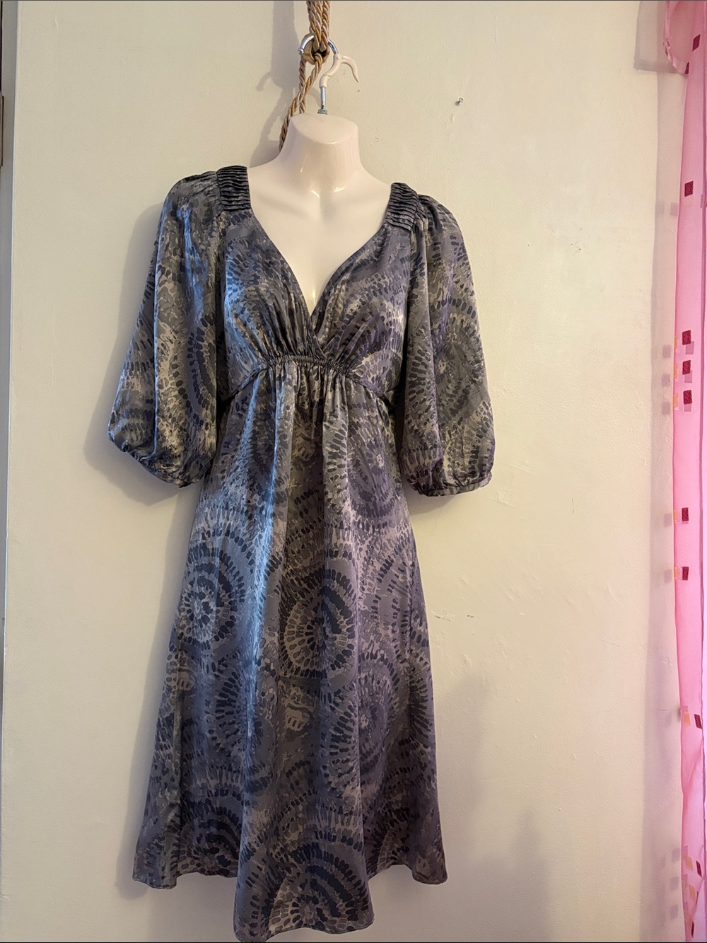 TRULY Slate Blue Patterned V-Neck Puff Sleeve Midi Dress. Silk
